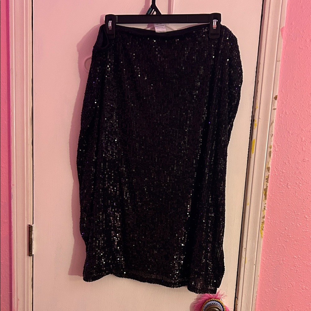 Time and Tru Black Sequin Pencil Skirt